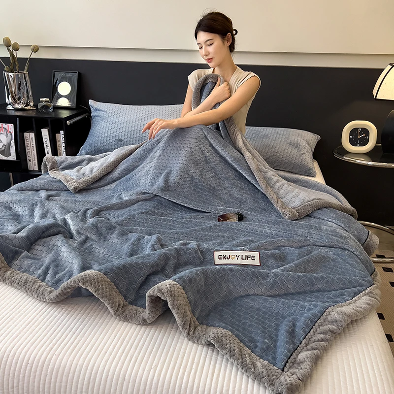 Turtle Velvet Autumn Winter Thicken Warm Blankets for Bed Soft Fluffy Coral Velvet Sofa Blanket Jacquard Throws and Blankets