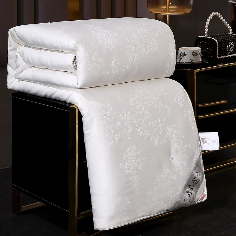 Luxury Mulberry Silk Quilt Comforter All Season Bed Blanket Jacquard 100% Silk Filling Quilts with 100% Cotton Cover Queen Duvet